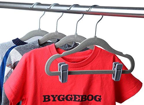 Finnhomy Non-Slip Clothes Hangers for Baby and Kids 30-Pack Velvet Hangers with 10 Finger Clips